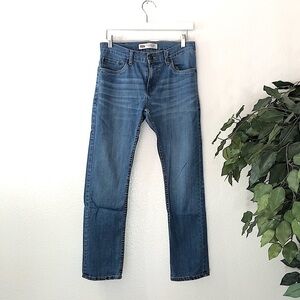 PLUS Levi’s Performance 511 Slim Jeans